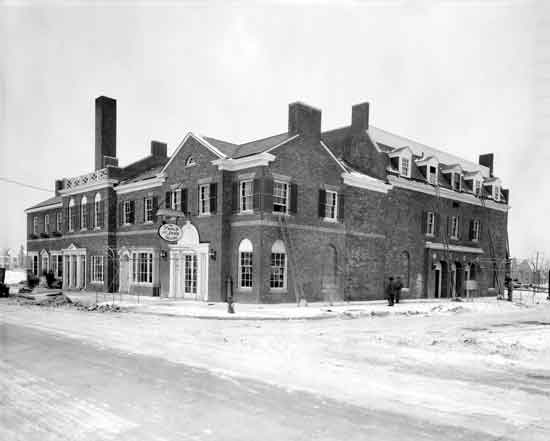 Punch and Judy Theatre - Old Photo From Detroityes